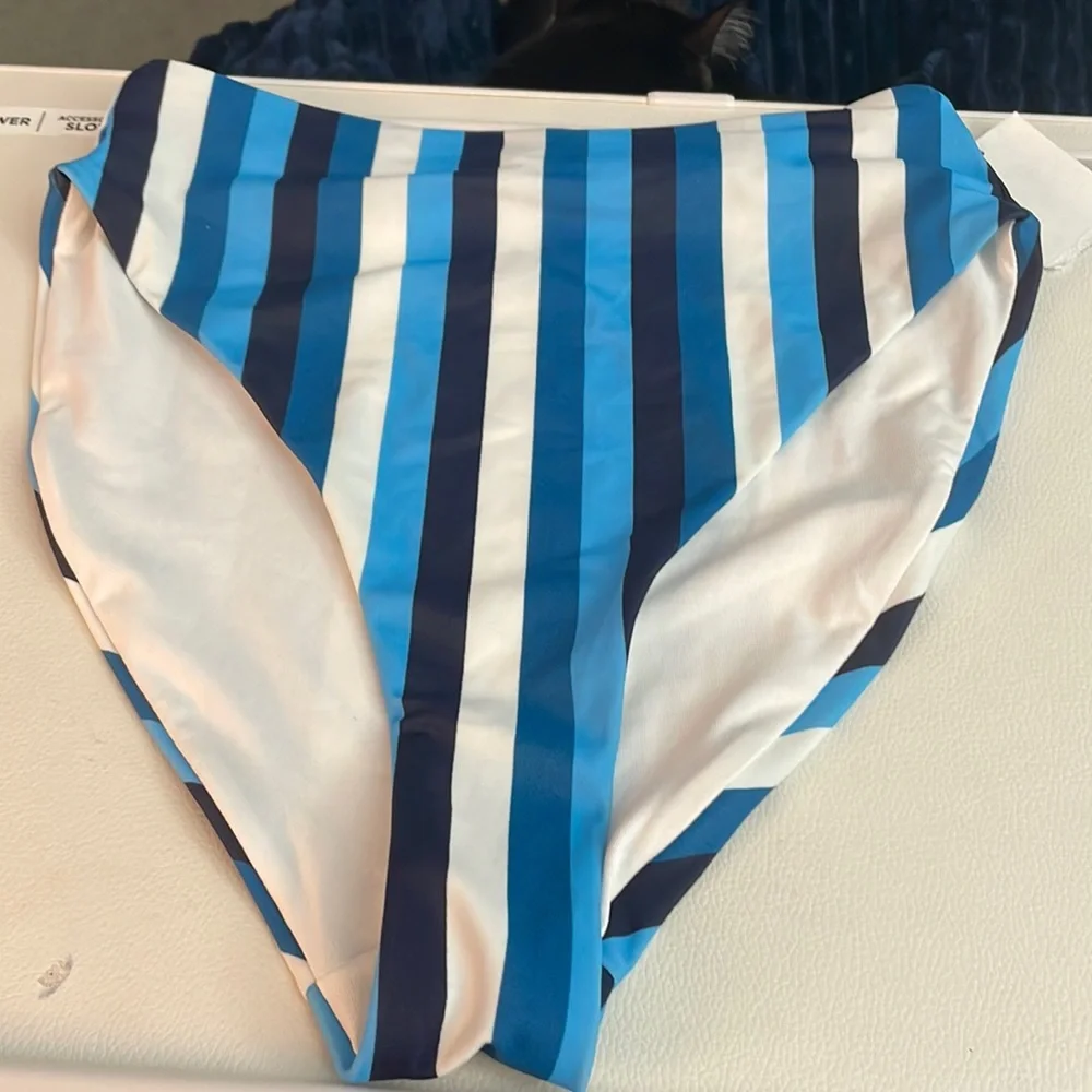 NWT Chelsea 28 high cut leg bikini bottoms - Picture 2 of 6